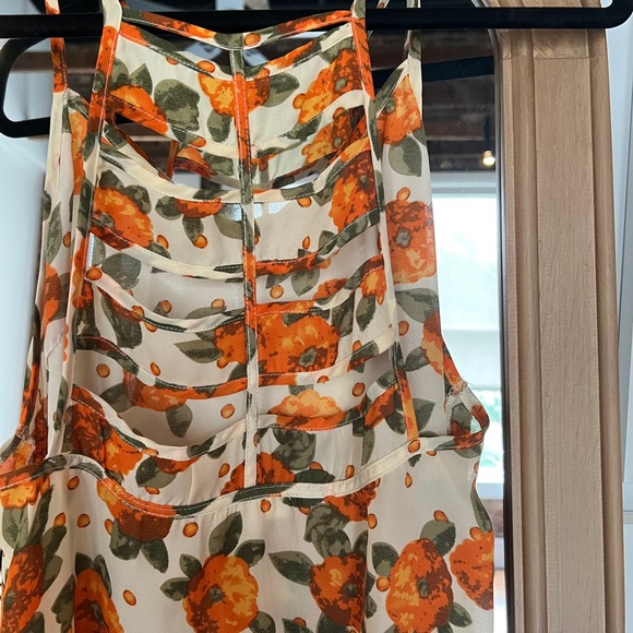 Sheer Tank - Picture 3 of 4